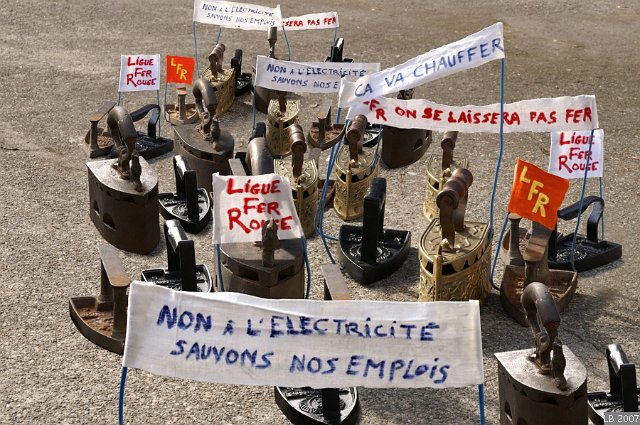 manif_PICT7026 copie.jpg - 4c: MOUVEMENT